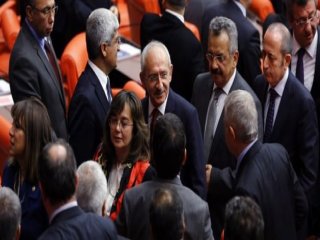 Kılıçdaroğlu Yerini Kadın Adaya Bırakıyor