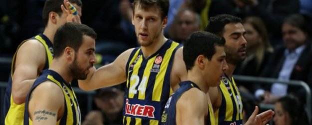 Fenerbahçe Ezdi Geçti!