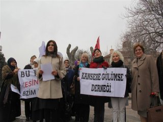 Kadını Bir Meta Olarak Görüyorlar