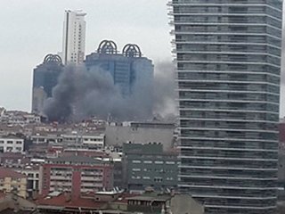 İstanbul'da Korkutan Yangın