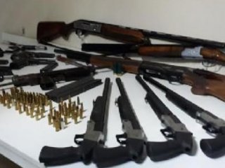 Hatay'da 17 Silah Ele Geçirildi