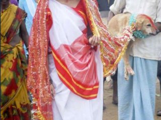 Köpekle Evlendirdiler!