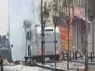 Berkin Elvan Eylemlerinde 28 Gözaltı