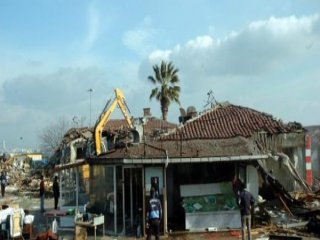 Kumkapı Balıkçılar Çarşısı Yıkıldı