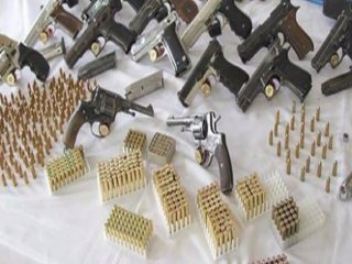 Duruşmaya Cephanelikle Geldiler!