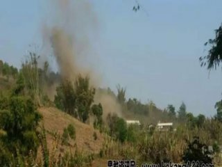 Myanmar Uçakları Çinli Çiftçileri Bombaladı