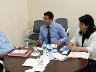 Öcalan'ın Yanına Gelecek 4 PKK'lı Belli Oldu