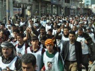 Cizre'den Diyarbakır'a Öcalan Yürüyüşü!