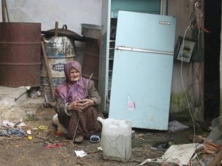 Milyoner Kadının Evinden 5 Ton Çöp Çıktı