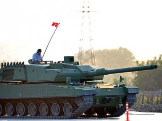 Tarihi İmza Atılıyor!