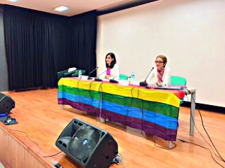 HDP'li Eşbaşkan'dan Eşcinsellere Destek