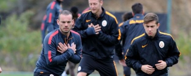 G.Saray'da İki Yıldız Antrenmana Çıkmadı!