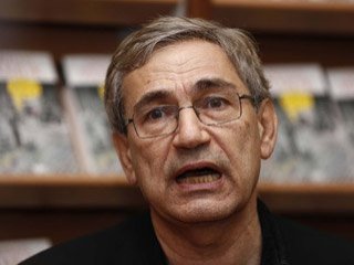 Pamuk: Türkiye İslam Dünyasına Rol Model Olamaz