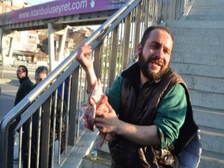 Okmeydanı'nda Sakallısın IŞİD'cisin Diye Saldırdılar