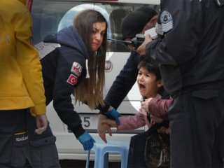 112 Görevlisi Yaralı Çocukla Birlikte Ağladı