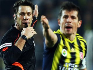 Günde 2 Paket Sigara İçiyor!