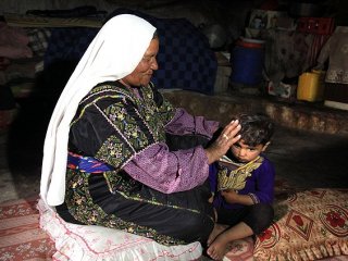 İsrail İşgaline Karşı Mağarada Yaşıyorlar