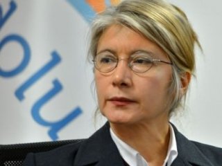 Emine Ülker Tarhan'a İstifa Şoku!