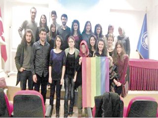 Başörtüsünün İçi Boşaltılıyor!