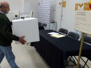 Endülüs'de İktidar Partisine Ağır Darbe