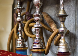 Nargile şişelerinin üzerine de uyarı