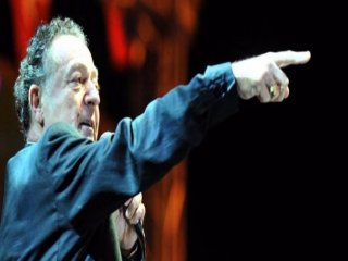 Kayahan Yoğun Bakıma Kaldırıldı!