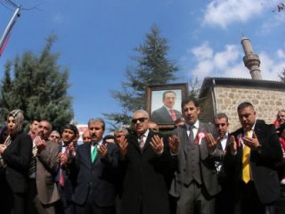 Muhsin Yazıcıoğlu'nun eşi hastaneye kaldırıldı