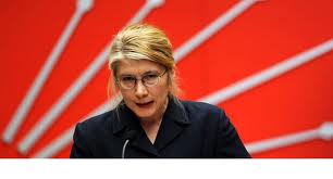 Özel yetkili mahkemelere egemen olan derebeyi zihniyeti kaldırılmalı