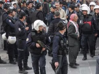 Siirt'te Polise Saldırı: 7 Yaralı!