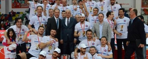 Süper Kupa Halkbank’ın!