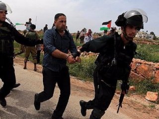 Evleri Basıp 16 Kişiyi Gözaltına Aldılar!