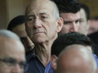 İsrail Eski Başbakanına Rüşvet Hapsi