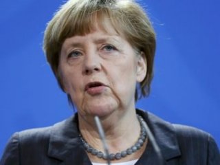 Merkel'den Ateşkes Eleştirisi
