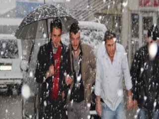 Nisan'da Kar Yağışı!