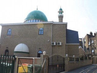 Esad Muhalifi Suriyeli Vaiz Londra'da Öldürüldü