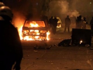 Yunanistan Savaş Alanına Döndü