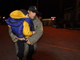 Bodrum'da Kaçak Operasyonu: 18 Kişi Kurtarıldı