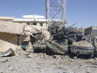 Sivilleri Taşıyan Minibüs Patladı: 12 Ölü