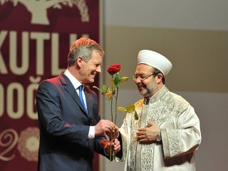 'İnsanlık Çok Kültürlülüğü Yönetememeye Başladı'