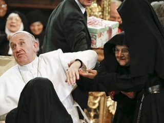 Papa'ya Tokat Gibi Cevap