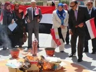 Kahire'de Said Nursi Kitapları Yakıldı