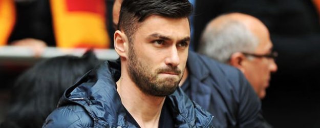 Burak Yılmaz'dan Büyük Fedakarlık
