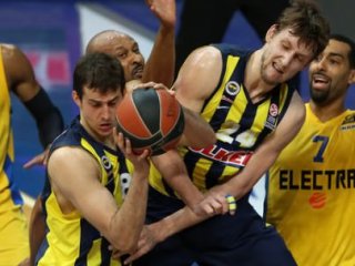 Fenerbahçe Maccabi'yi Sahadan Sildi!
