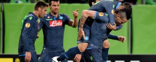 Napoli Wolfsburg'u Yerle Bir Etti