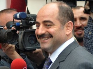 Zekeriya Öz'den Giderayak Büyük Kıyak