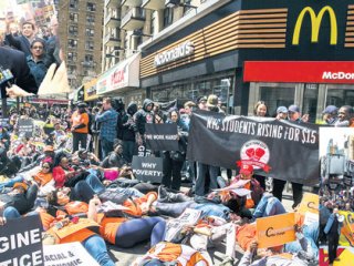 Fast Food İşçileri İsyanda