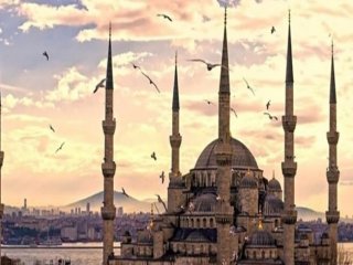 Üç Aylar Başlıyor