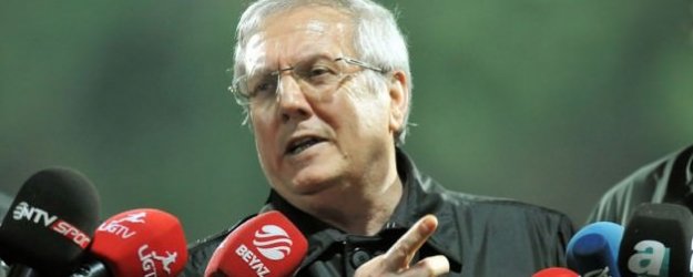 Aziz Yıldırım'dan Emenike'ye Müthiş Destek