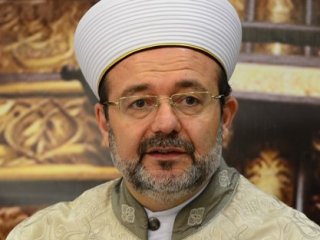 Görmez:Camiye Girdiğimde Gözlerim..