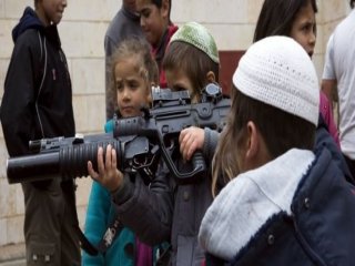 Bu Da İsrail'in Çocuk Bayramı!